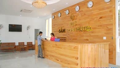 Quầy lễ tân tại tầng 1